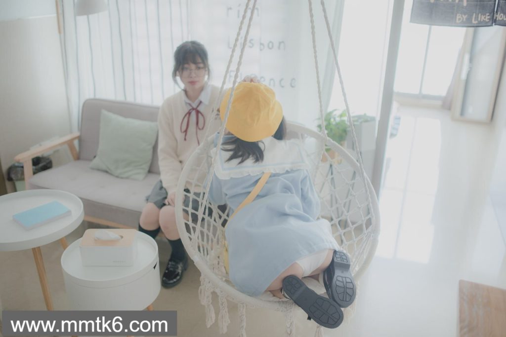 图片[1]-柚木 双飞姐妹互舔 3-原神图库