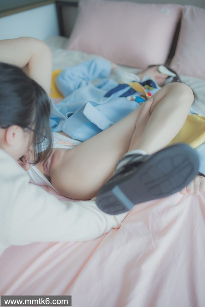 图片[8]-柚木 双飞姐妹互舔 3-原神图库