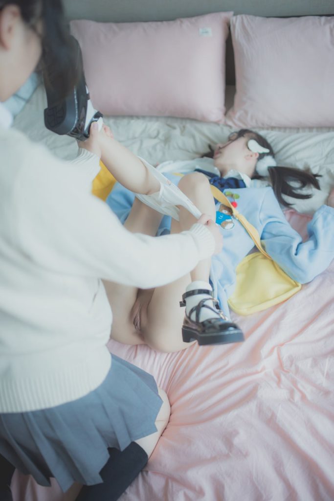 图片[22]-柚木 双飞姐妹互舔 1-原神图库