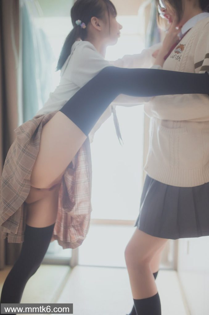 图片[21]-柚木 双飞姐妹互舔 3-原神图库